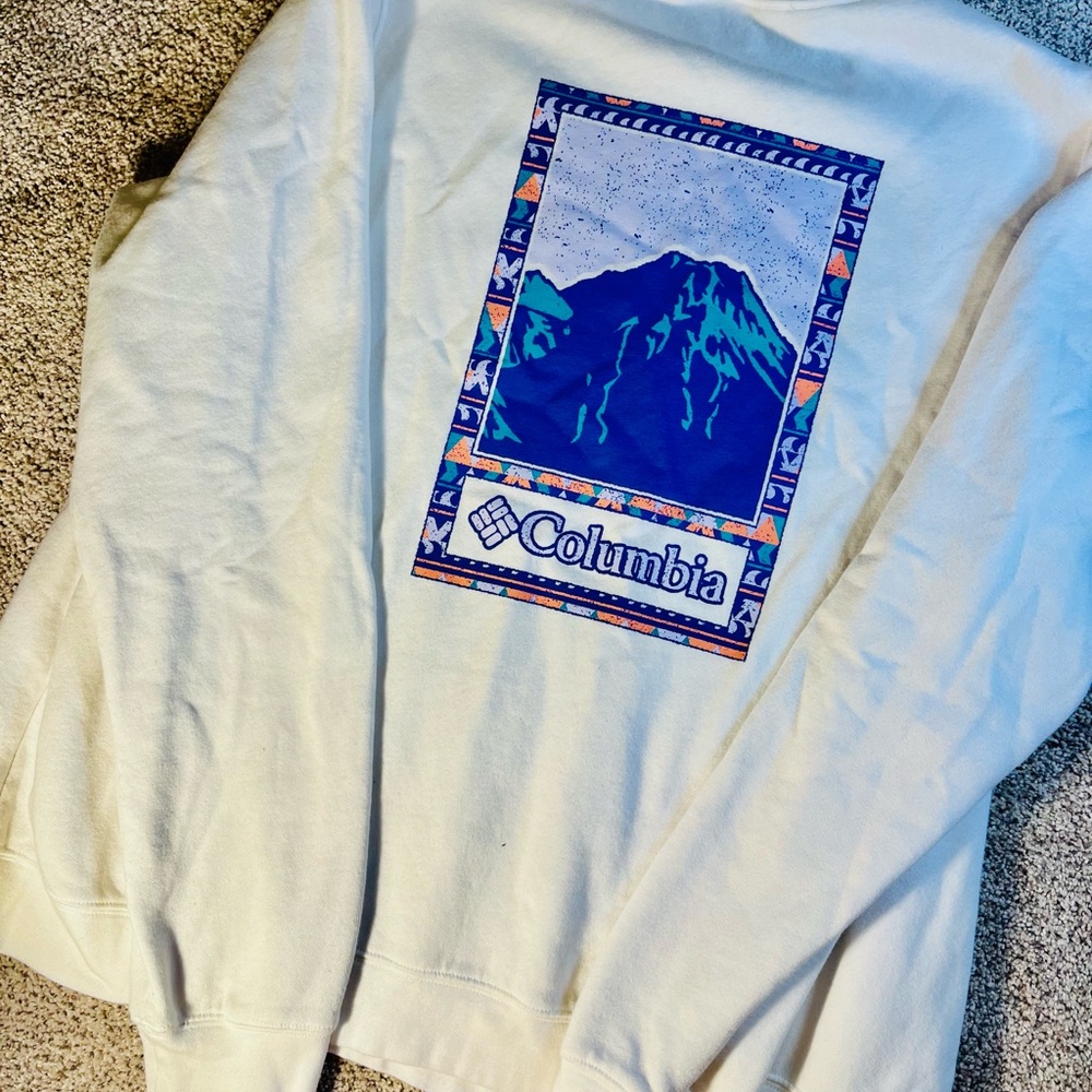 Columbia white crew sweatshirt with Blue Mountain Design women’s XL